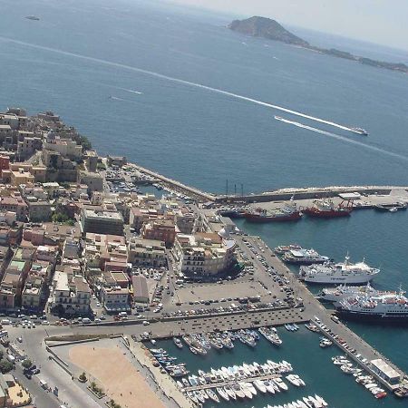 Posidonia Apartment Pozzuoli Bagian luar foto