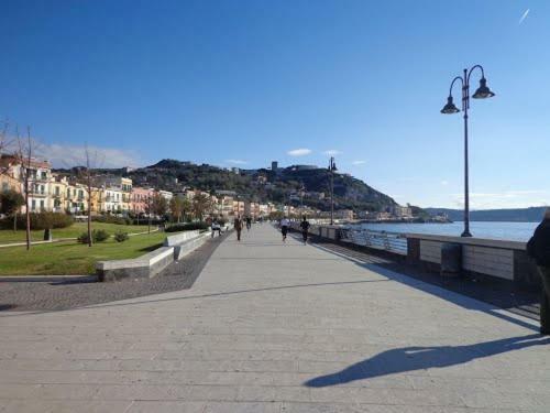 Posidonia Apartment Pozzuoli Bagian luar foto